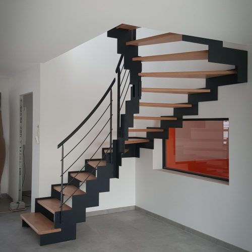 ESCALIERS GUYOT ROANNE ST ALBAN LES EAUX-08